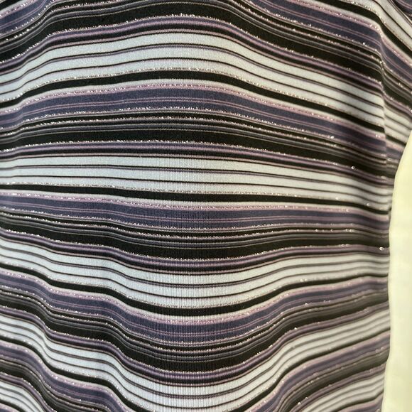 New York & Co. Women’s  Blouse. Purple/striped Metallic. XS.  Made In USA - Picture 2 of 9